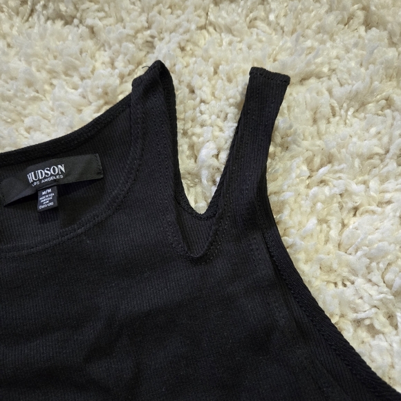 Hudson ribbed cutout shoulder tank top, medium, NWOT - Picture 4 of 8